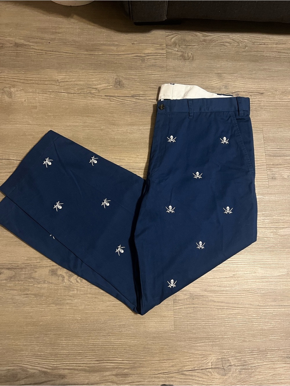 Castaway Nantucket Island Men's Calico Jack Skull Harbor Pants Size 38 X UF